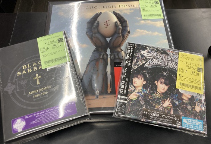最終値下げToshI LIVE CRYSTAL ROCK DVD BOX 中古BOX入荷情報】 RUSH 『グレイス・アンダー・プレッシャー』（40