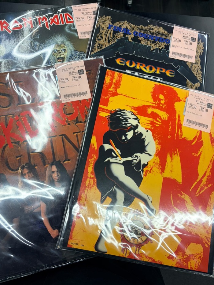80年代出版のBURRNや来日パンフレットが入荷いたしました！ : ディスク