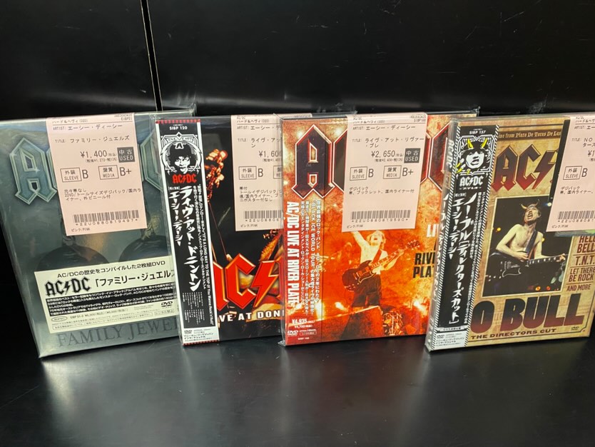 国内盤DVD！モトリー・クルー / グレイテスト・ビデオ・ヒッツ Amazon.co.jp: グレイテスト・ヒッツ~デラックス・エディション
