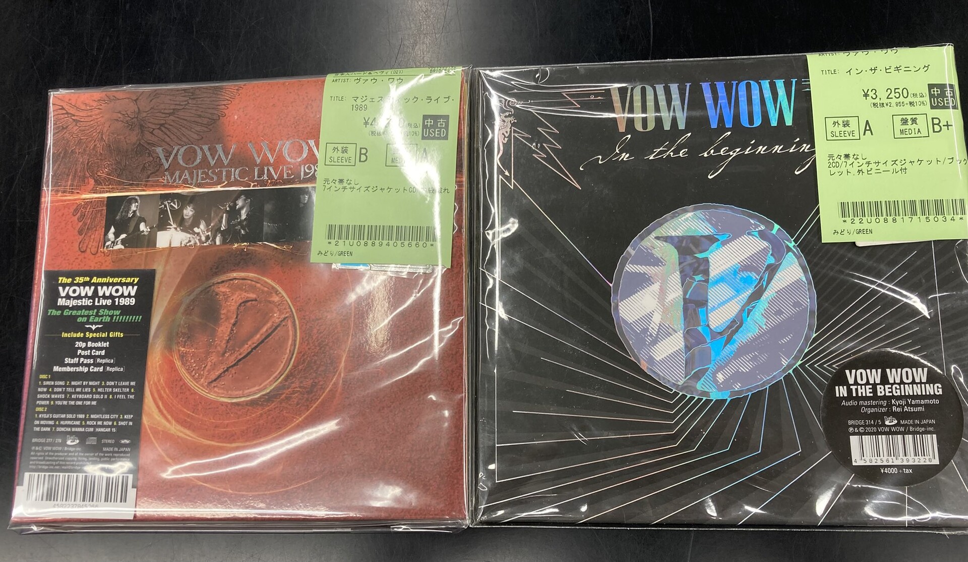 VOW WOWの7インチサイズ 2CDやBRING ME THE HORISONのZINE付CD