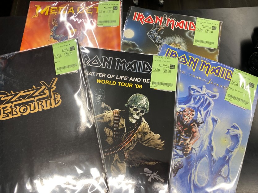 METALLICAのBOXやツアーパンフレットを中心に、HARD ROCK/HEAVY