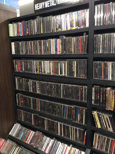 ANGEL WITCH、SATAN、TANK、TOKYO BLADE等のNWOBHMの中古CDが入荷して