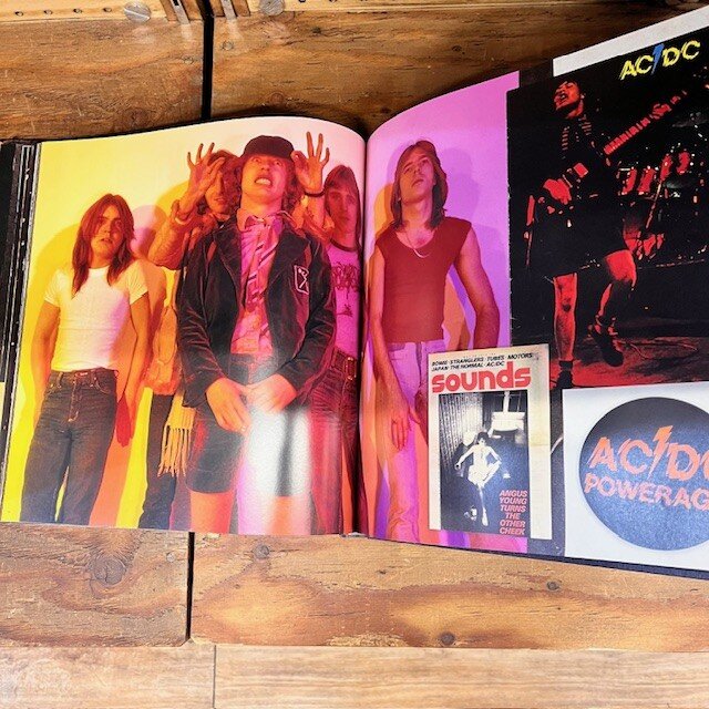AC/DC「BACKTRACKS(AMP VERSION BOX SET)」入荷！ : CD・レコード 販売