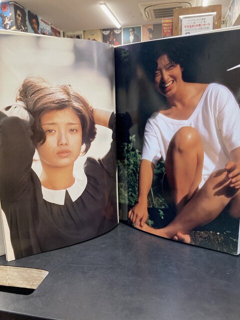 中古CD/J-POP】写真入り冊子付！山口百恵 / 全曲集 入荷いたし