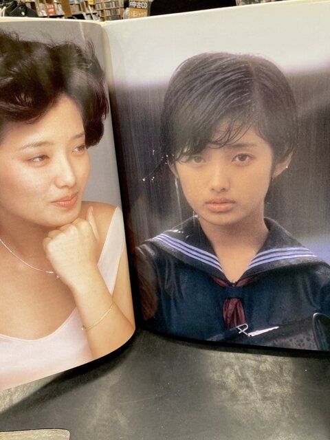 中古CD/J-POP】写真入り冊子付!山口百恵 / 全曲集 入荷いたし 中古CD/J-POP】写真入り冊子付!山口百恵 / 全曲集 入荷いたし