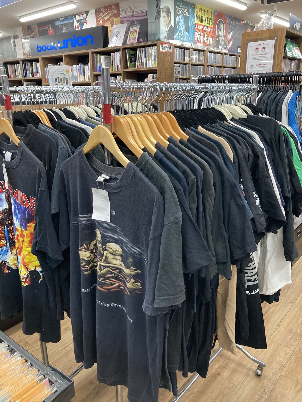 大阪店ではヴィンテージのバンドTシャツ 買取強化しております。 : CD