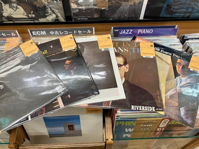 JAZZレコード100枚入荷いたしました。 : CD・レコード 販売/買取