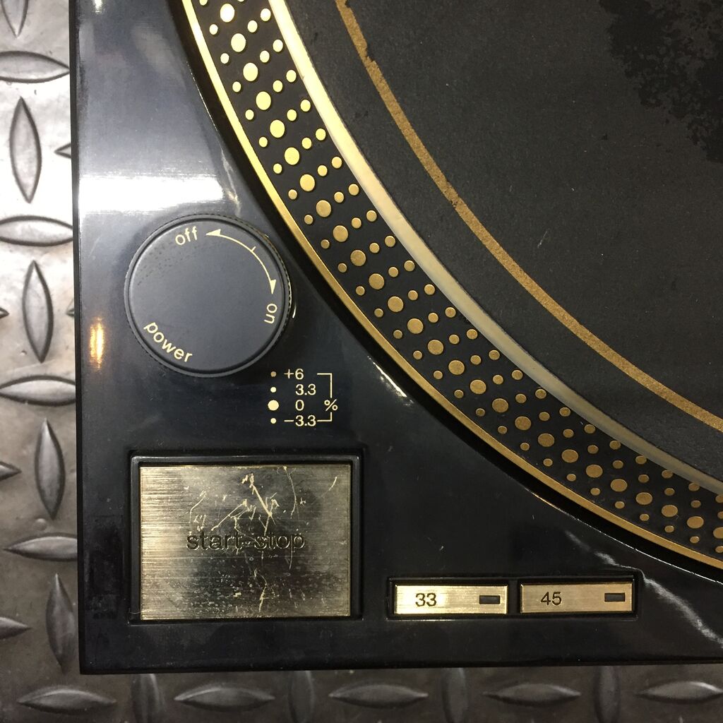 中古ターンテーブル】TECHNICS SL1200 LTDが久々に入荷 中古ターンテーブル】TECHNICS SL1200 LTDが久々に入荷