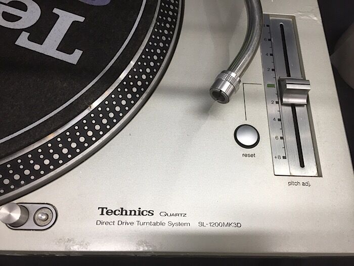 TECHNICS SL-1200MK3D・SL-1200MK5 中古ターンテーブル入荷 TECHNICS SL-1200MK3D・SL-1200MK5 中古ターンテーブル入荷