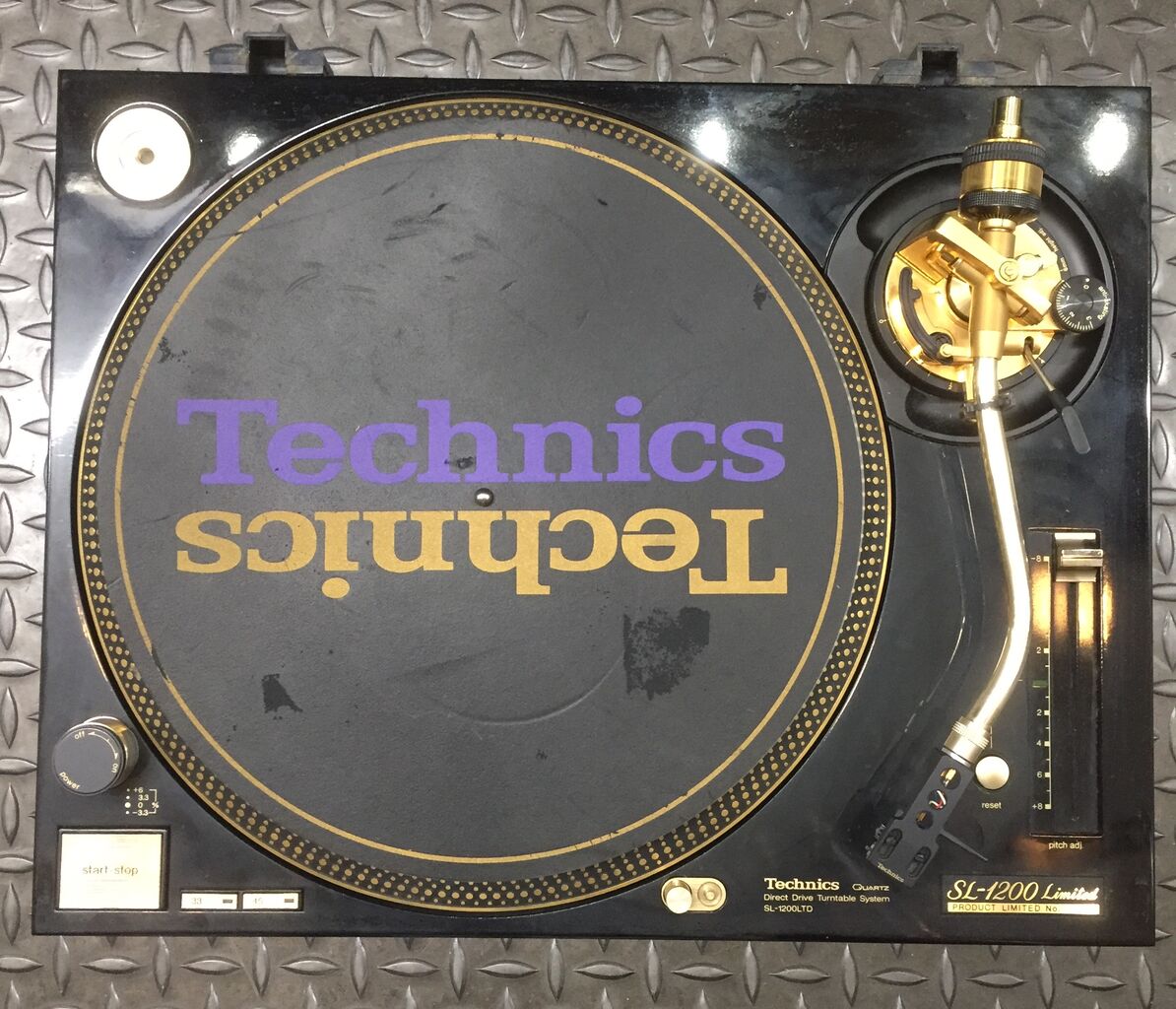 中古ターンテーブル】TECHNICS SL1200 LTDが久々に入荷 中古ターンテーブル】TECHNICS SL1200 LTDが久々に入荷