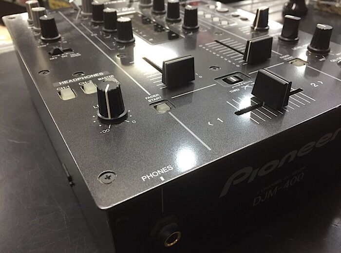 PIONEERから CDJ-400 と DJM-400 がUSED機材として入荷