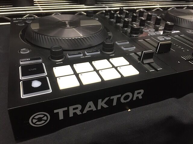 通電確認のみ】TRAKTOR KONTROL S2 通電未確認 TRAKTOR KONTROL S2 MK3