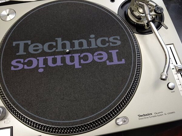 TECHNICS中古ターンテーブル】SL-1200シリーズ絶賛販売中 TECHNICS中古ターンテーブル】SL-1200シリーズ絶賛販売中