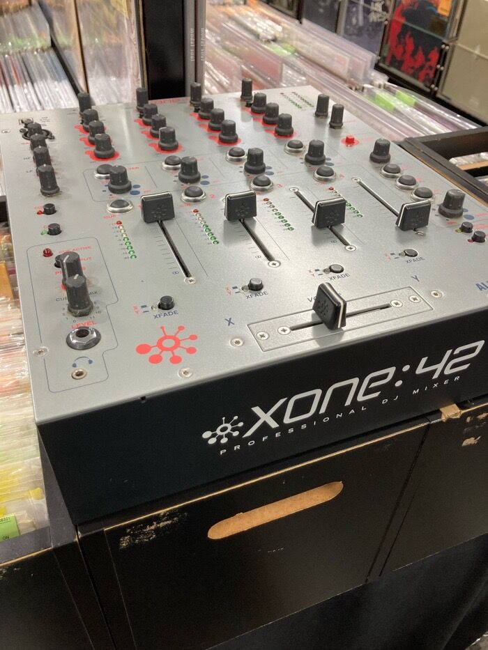 □7/2(木) ALLEN&HEATHのDJミキサー「XONE:42」が中古として入荷