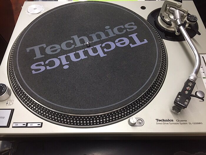 Technics SL-1200MK3D Vestax PMC-05Prolll