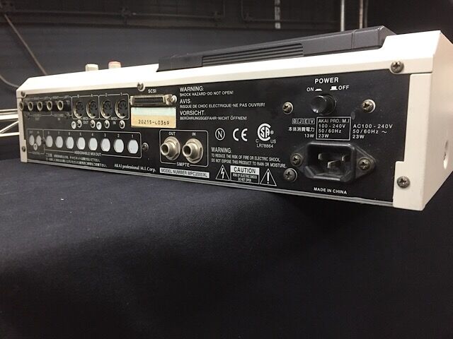 □4/8(土) AKAI「MPC2000XL」がUSED 機材で入荷 : ディスク □4/8(土) AKAI「MPC2000XL」がUSED 機材で入荷 : ディスク