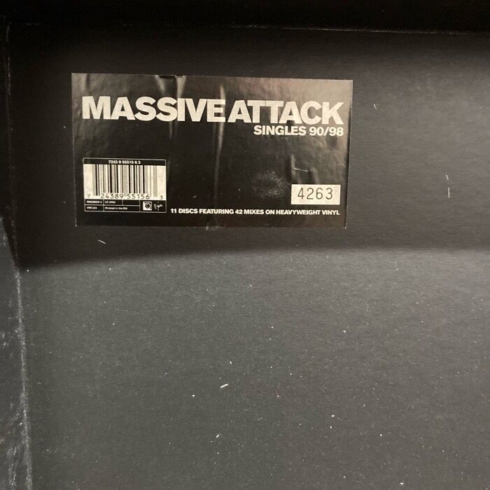 Massive Attack1990〜1998年の傑作12インチ 11枚組激レアBOX SET ピン