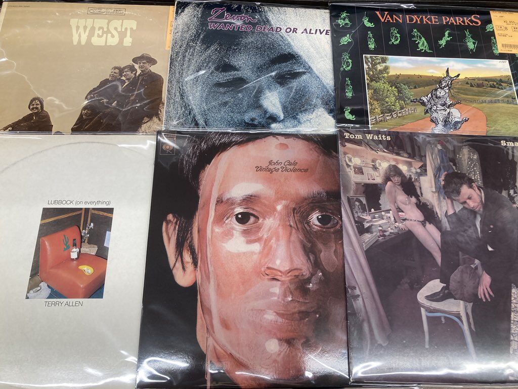 8/28(木)ROCK/POPS中古レコード新入荷情報】LOU REED, TODD RUNDGREN