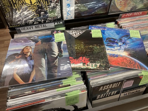 9/13(金) METAL中古レコード新入荷情報】定番HR/HMレコードを補充しま