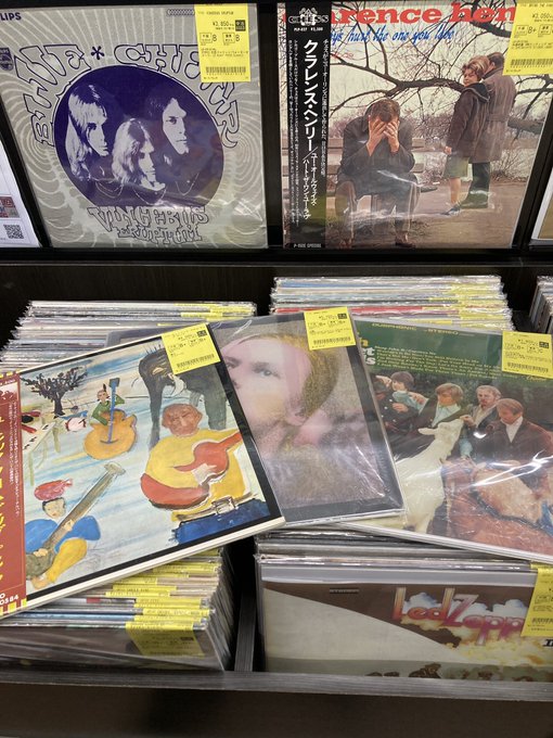 12/2(火)ROCK中古レコード新入荷情報】BEATLES、P.I.L、BOB DYLANなど