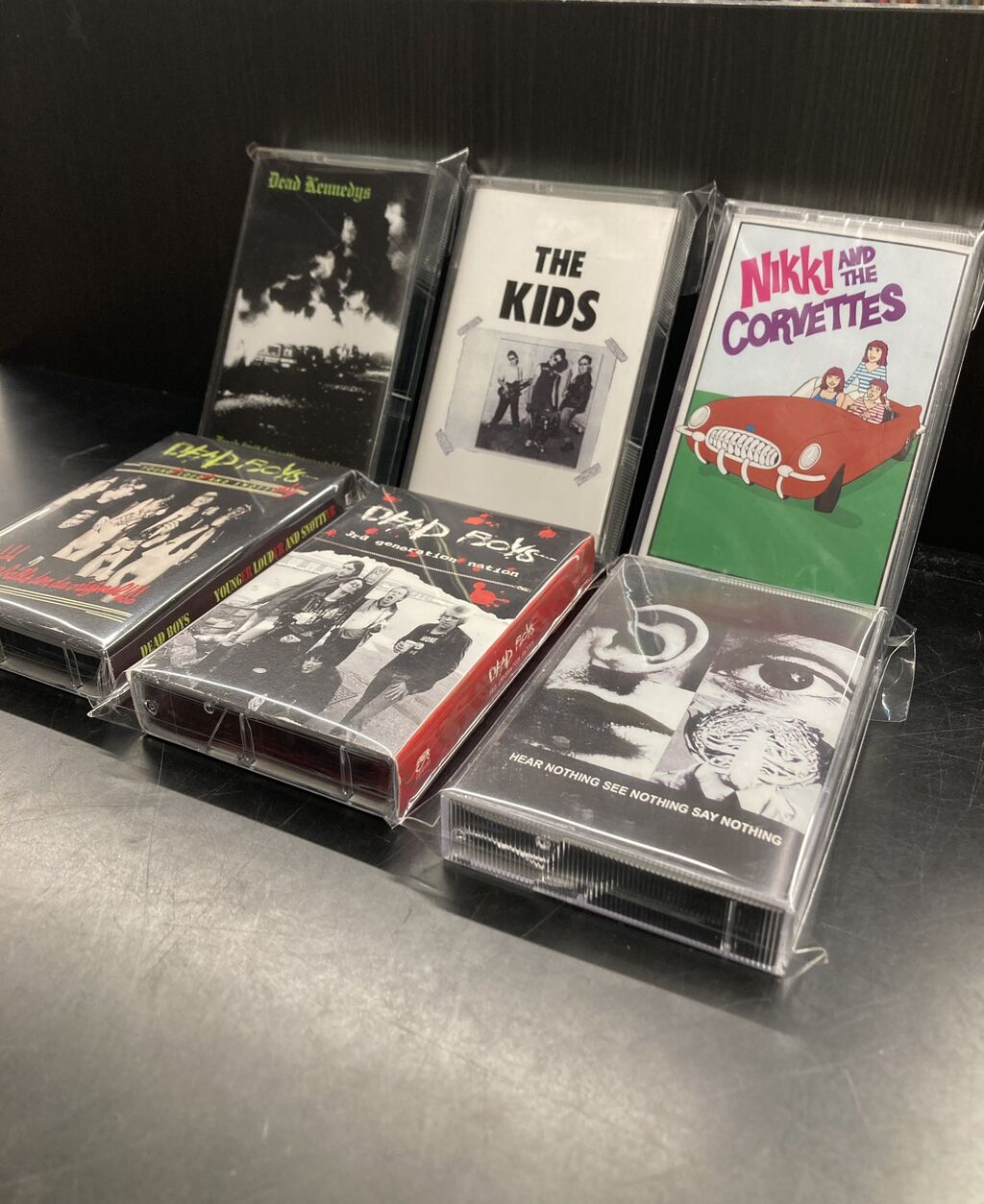7月14日(火)PUNK,ROCK中古カセットテープ新入荷情報】👶KIDSやDEAD