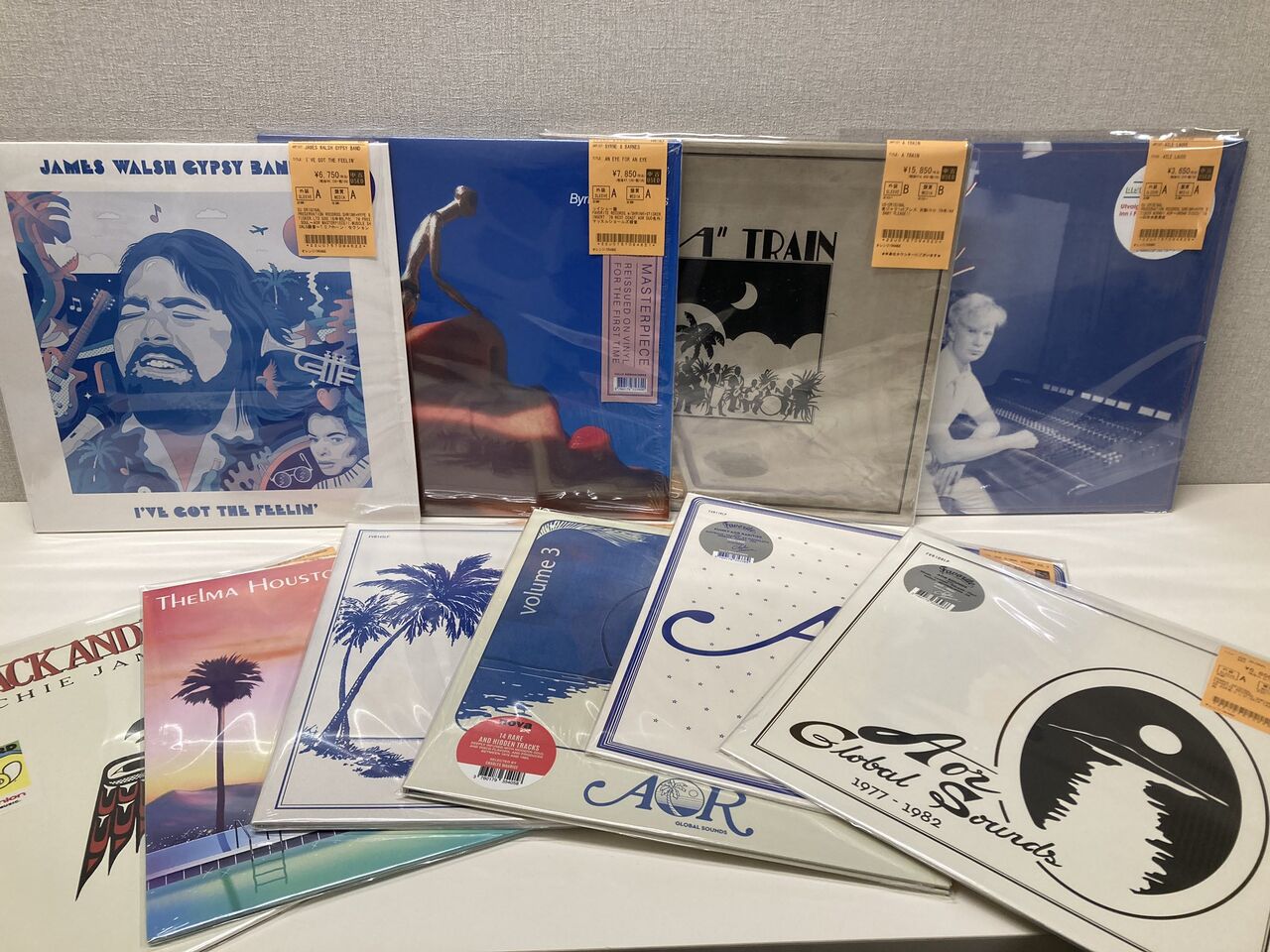 6/6(土)中古レコード新入荷情報】対照的な夏の音楽をレコードで～AOR