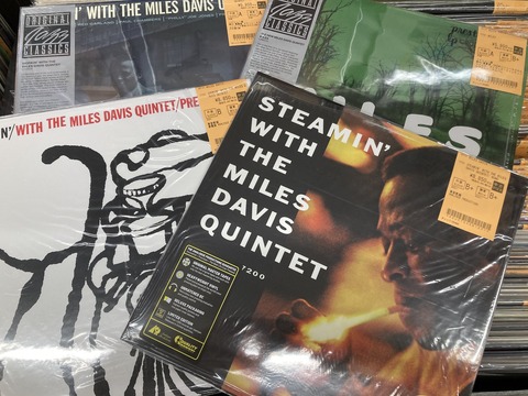 1/30(金)ROCK中古レコード入荷情報】TALKING HEADS、MILES DAVISなど