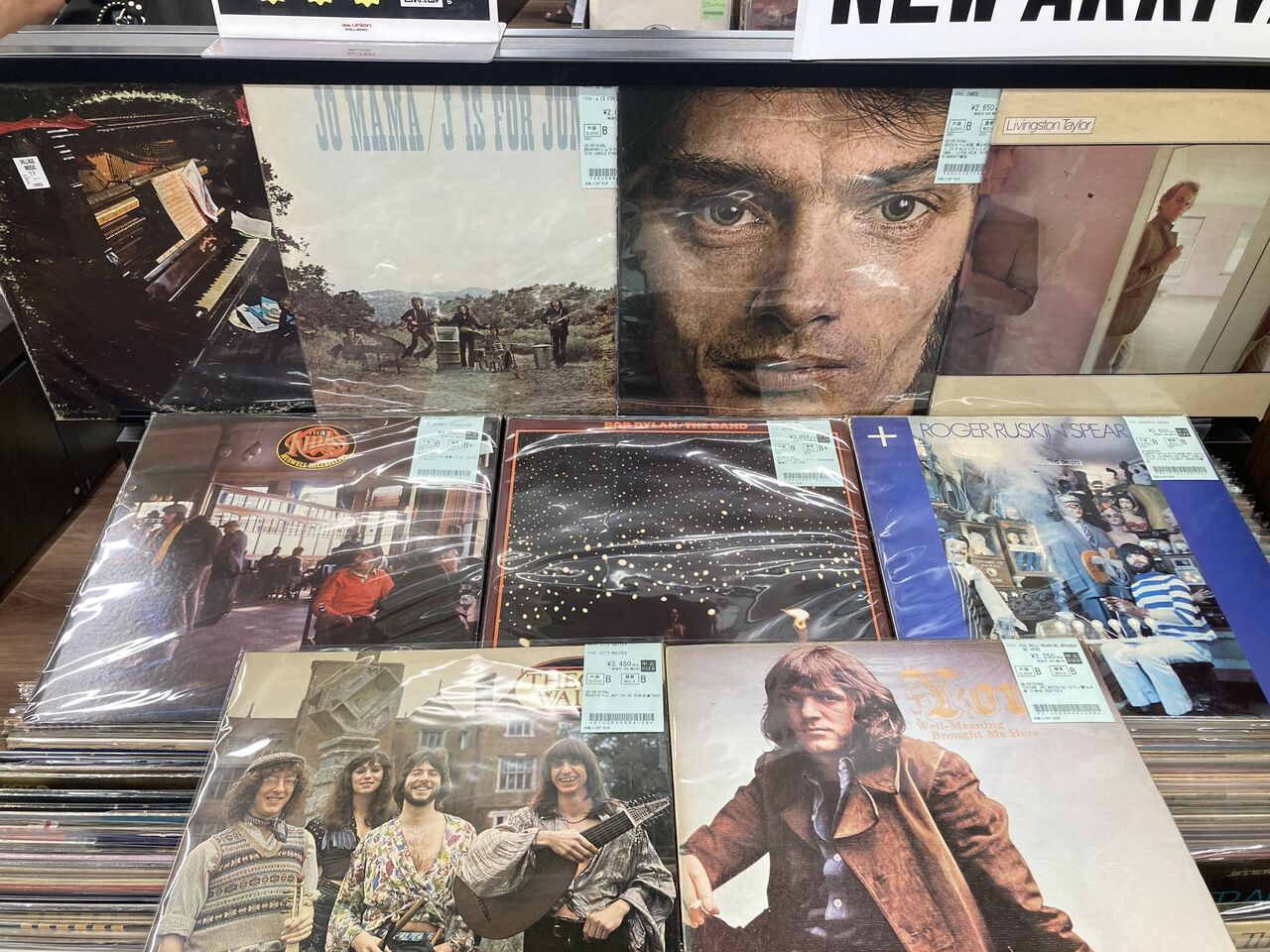7/11(土)ROCK中古レコード新入荷情報】プログレまとまって入荷しており