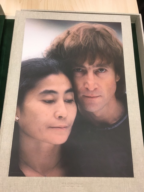 ジョン・レノンの豪華本とボックス・オブ・ヴィジョン ジョン・レノンの豪華本とボックス・オブ・ヴィジョン