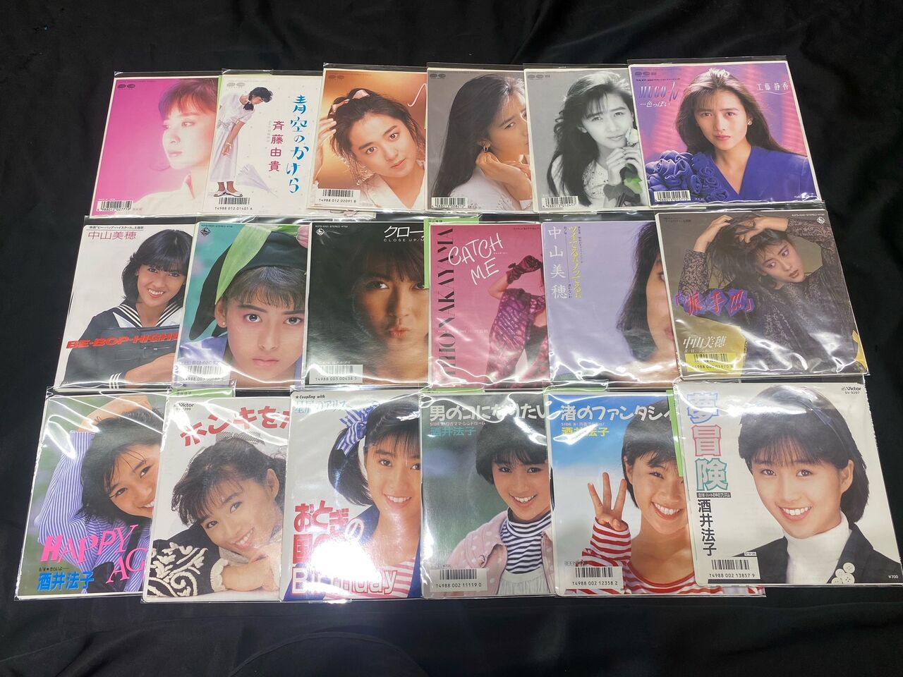 5/4(土)70～90年代女性アーティスト中古7インチレコード100枚入荷致し