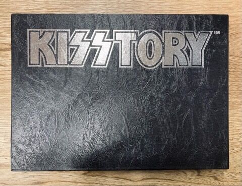 KISS 直筆サイン入り限定本　KISSTORY KISS 直筆サイン入り限定本 KISSTORY - メルカリ