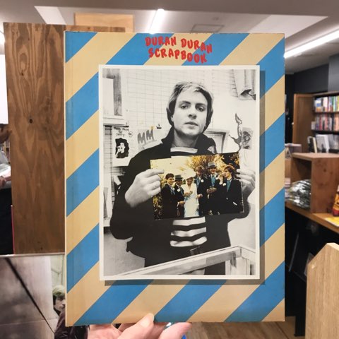 洋書】写真豊富！アーティストブック多数入荷しました : ディスク