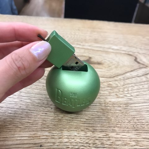 ザ・ビートルズUSB BOX」入荷しました!! : ディスクユニオンシネマ館