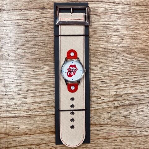 SOLD OUT!!＜ミック・ジャガー直筆サイン入り＞「DANCING WITH