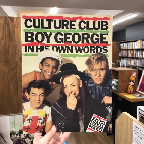 洋書】写真豊富！アーティストブック多数入荷しました : ディスク