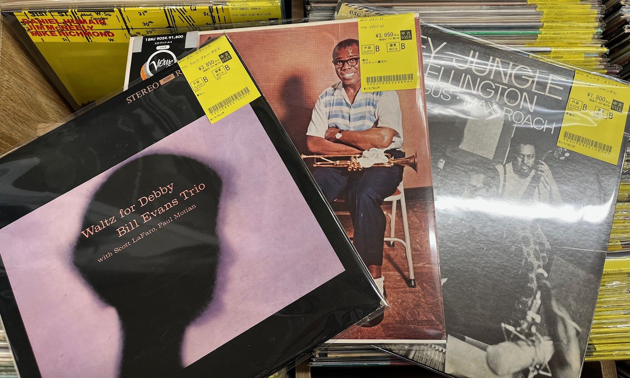 ☆オンラインショップ出品☆4/23(木)新着中古レコード入荷情報