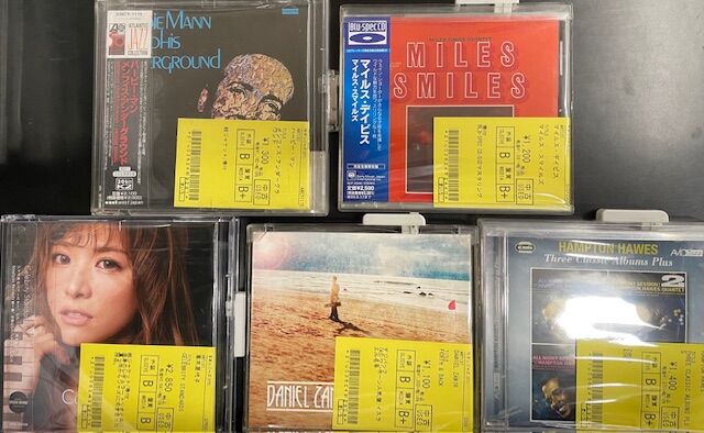 CDコレクション 34枚 新入荷】 バンダイ LE SSERAFIM 'DIFFERENT' ミニCDコレクション 2025