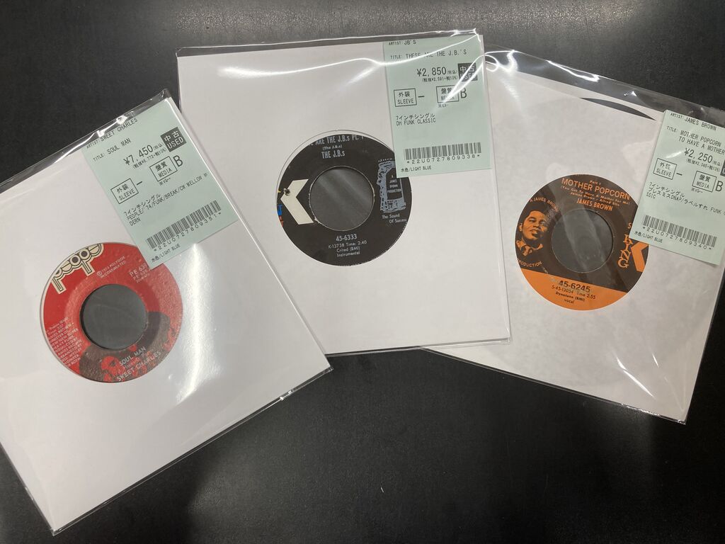 7/27(月)JAMES BROWN & HIS FAMILY 新着中古7inch入荷情報 : ディスク