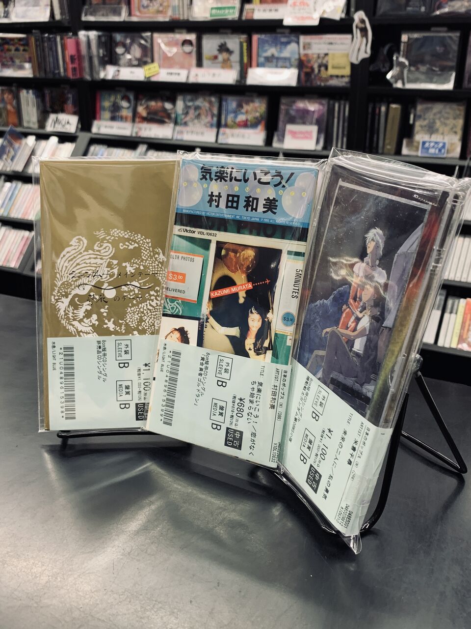 中古CD新入荷!!『18TRIP』のカセットテープ『機動戦士ガンダム』『銀河