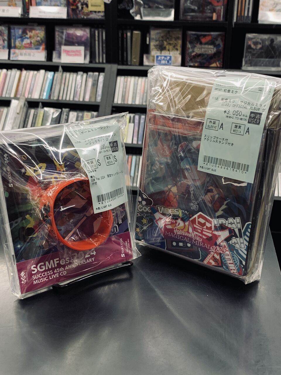 中古CD新入荷!!『18TRIP』のカセットテープ『機動戦士ガンダム