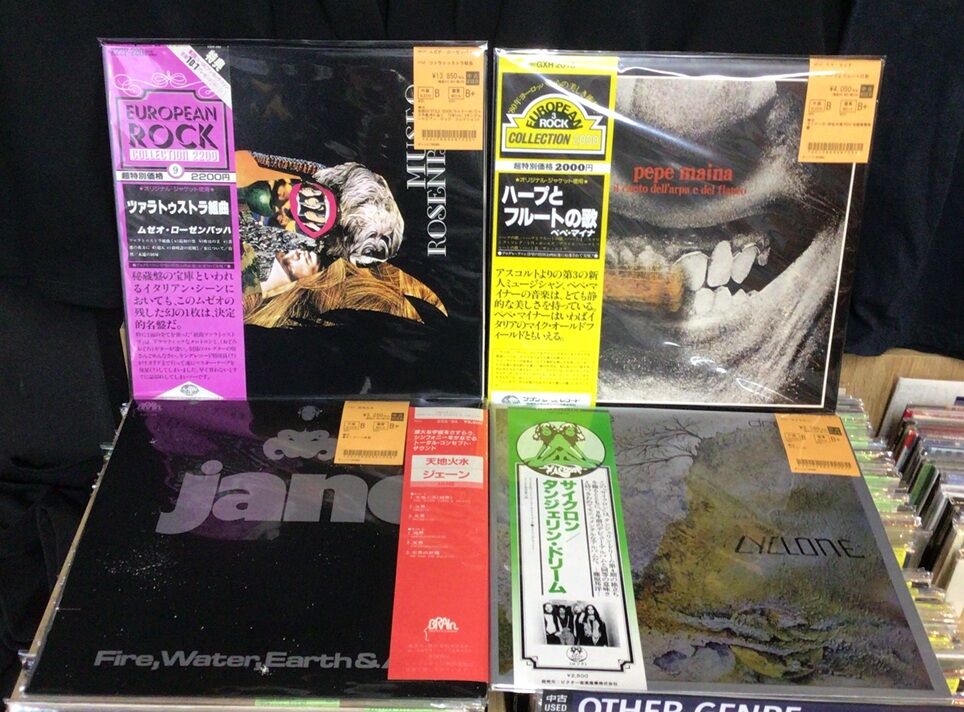中古レコード】国内盤,輸入盤併せて約60枚店頭出しいたしました
