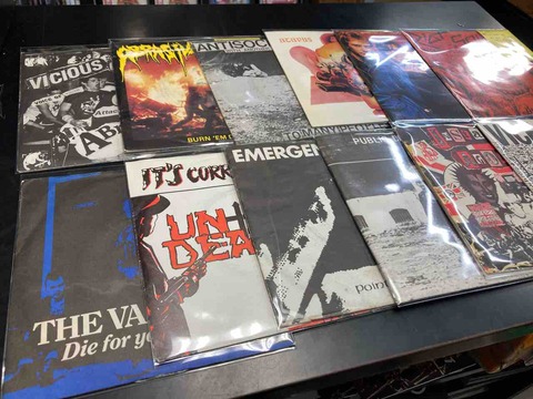 80's UK HARDCOREを中心に7インチレコードが入荷いたしました