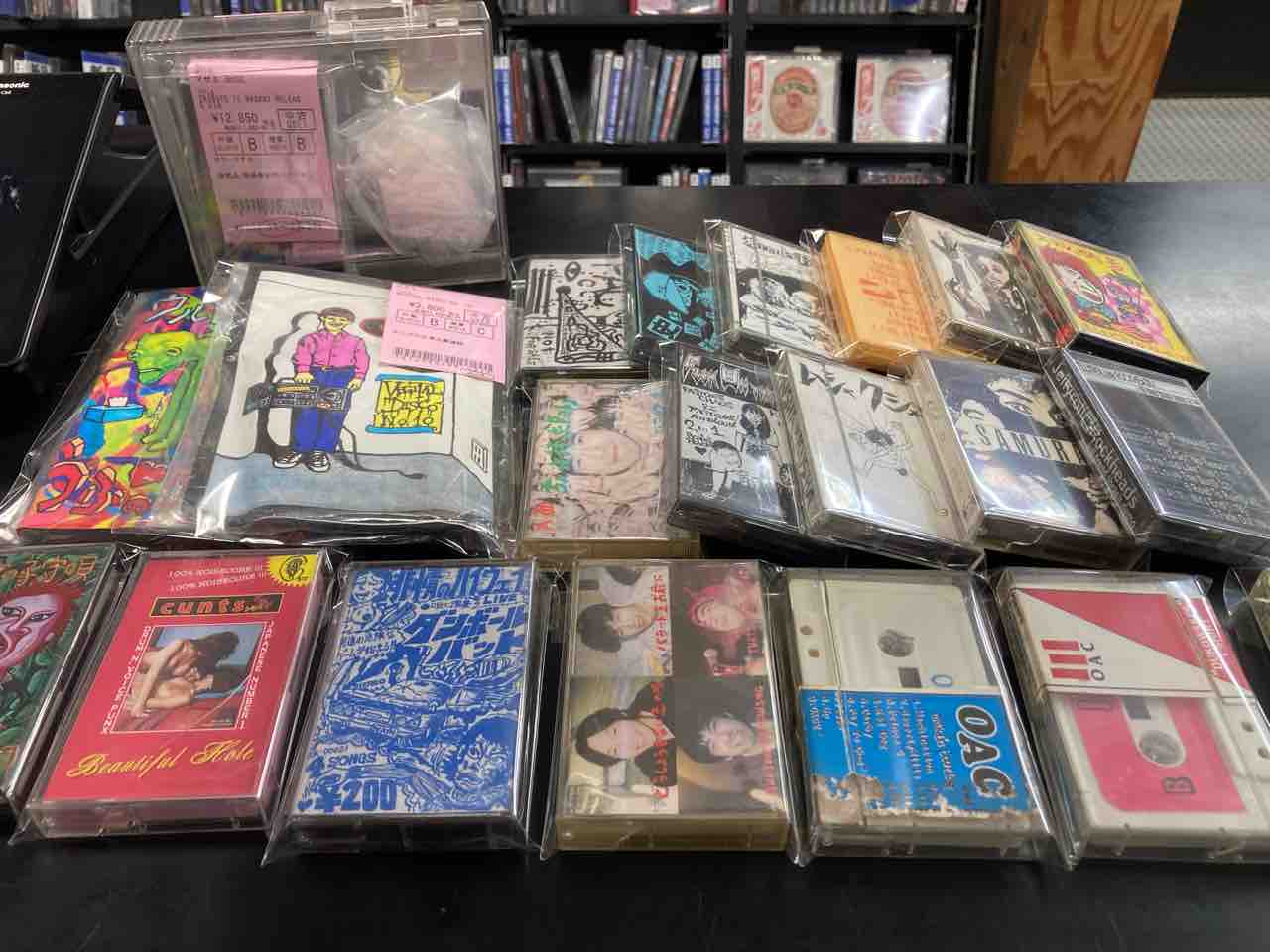 国内PUNK中心に中古カセットがまとまって入荷いたしました 国内PUNK中心に中古カセットがまとまって入荷いたしました