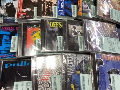【中古】「非常に良い」［CD］Essential Spring Break 定番メロディックを中心に中古CDがまとまって入荷！ : ディスク
