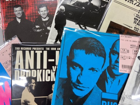 Blur 7inchシングル Out Of Time 新品未使用 中古7インチが入荷！ : ディスクユニオン新宿パンクマーケット