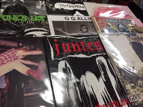 11/9(水)HARDCOREや70'S PUNKなどの中古レコード入荷