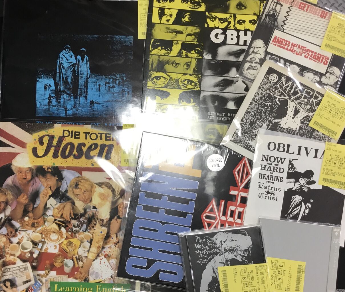洋楽CD　110枚　まとめ売り　国内盤　ロック系中心 中古レコード】本日さらに国内盤帯付中心に約70枚追加投入いたしました