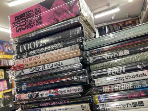 NEWS☆パンフ・DVD・CDまとめ売り 20th Anniversary DVD BOX『20th Summer』 : TUBE | HMV&BOOKS