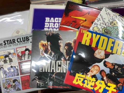 パンク/ニューウェーヴ/オルタナなどの中古LPがガツンと入荷