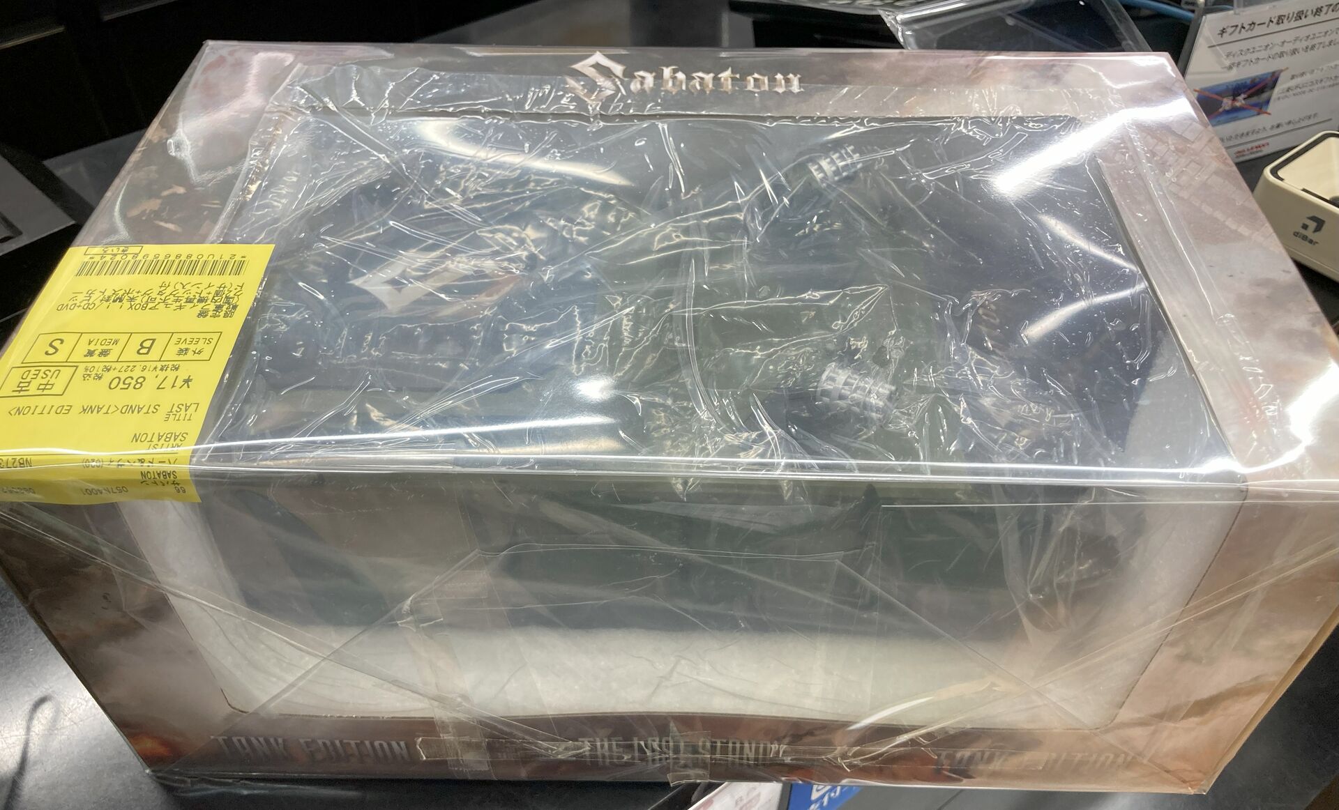 AMON AMARTHのフィギュア付CD、BLIND GUARDIANの辞書型BOX、MISTER 